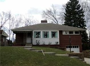 434 Summit Dr, Pittsburgh, PA 15228