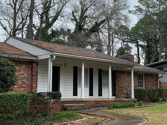 2nd image of 3584 Eaglerock Dr