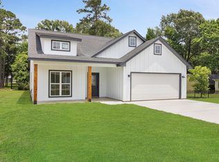 611 Bridgeview Dr, Onalaska, TX 77360