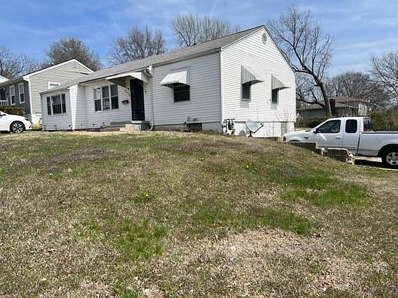 2nd image of 5247 Agnes Ave