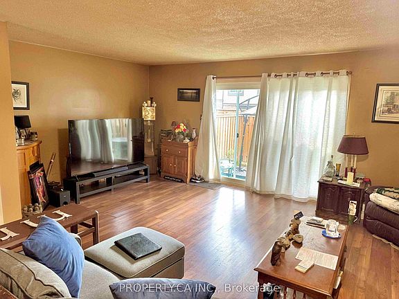 3rd image of 296 Wilson Dr