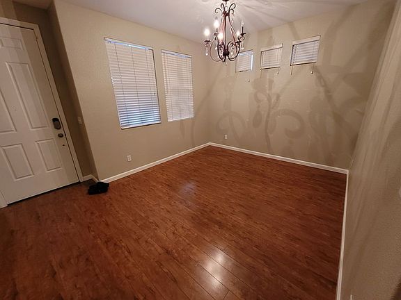 2nd image of 3189 Maui St