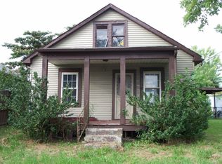 305 May Rd, Follansbee, WV 26037