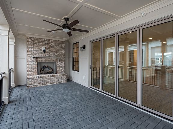 3rd image of 417 E Eheart St #143B