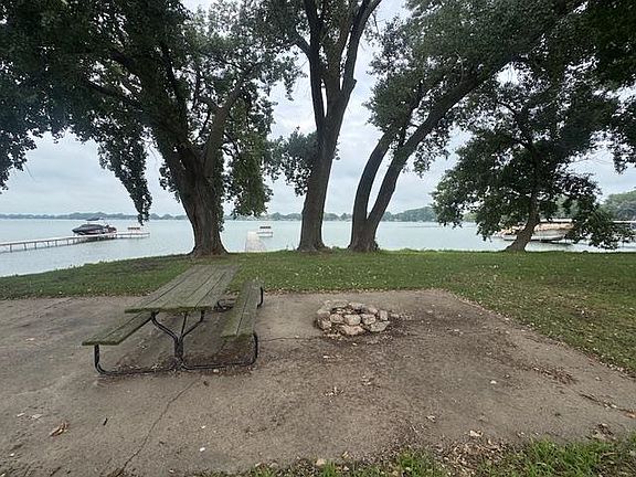 3rd image of 1 N Shore