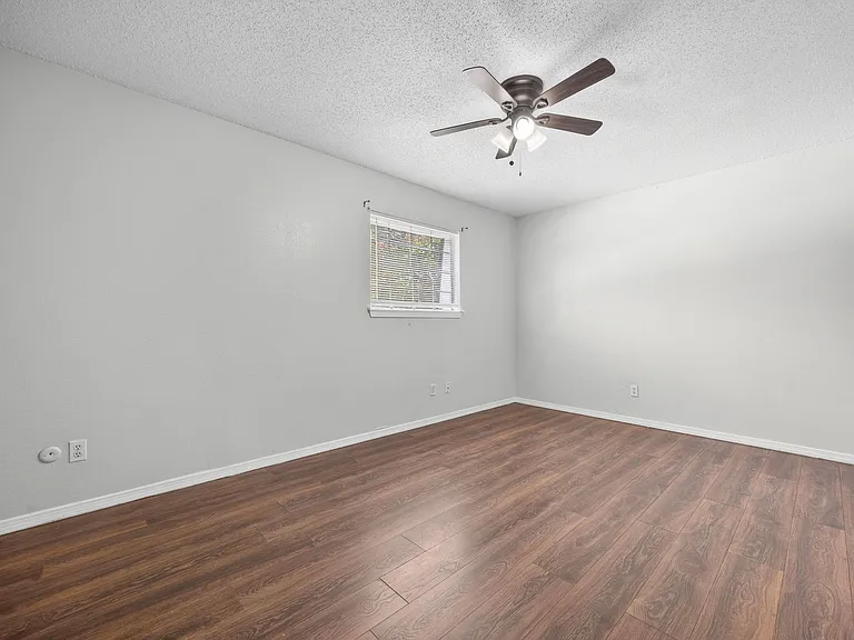 2019 Fleur De Lis Ct — Photo 23