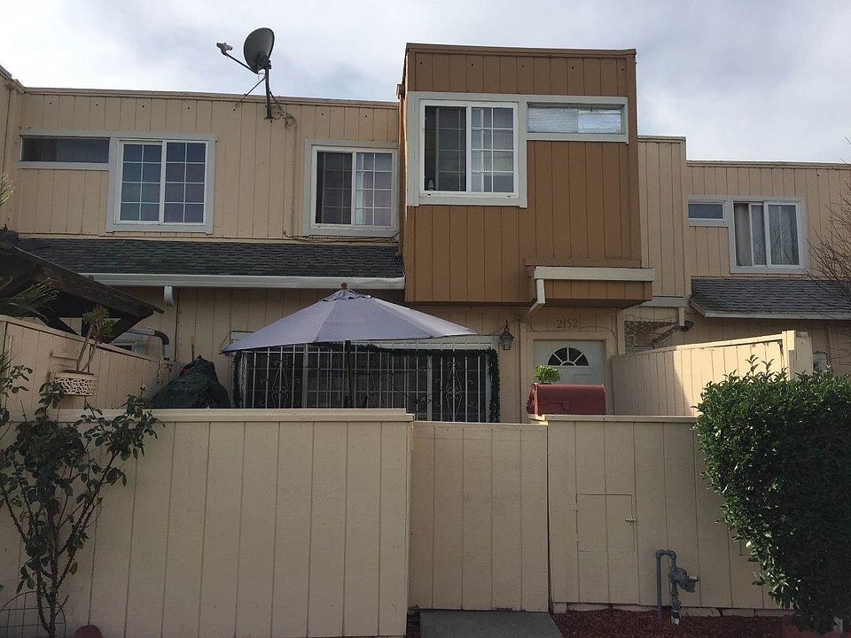 1st image of 2152 Luz Ave