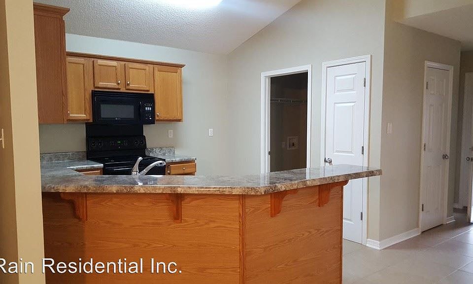 2nd image of 3713 Springwood Ln