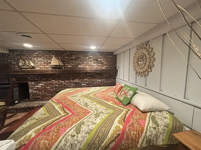 King size bed