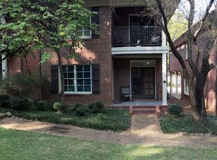 1524 Jackson Ave E, Oxford, MS 38655