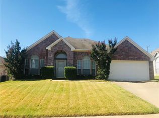 1034 Pondview Dr, Cedar Hill, TX 75104