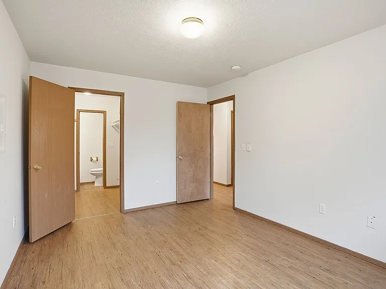 13221 E 31st Ct — Photo 15