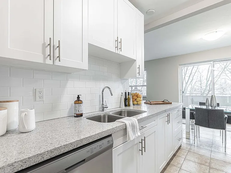 403 Stirling Ave S #4S-09S-10S — Photo 7