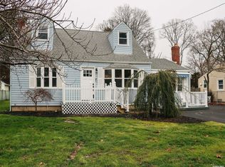 7 Bonnybill Dr, Centereach, NY 11720