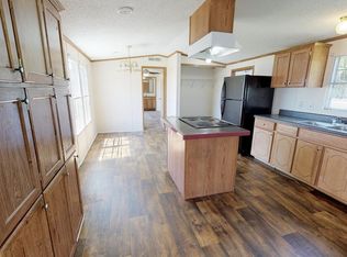 48 Lilac Ln, Elizabethtown, NC 28337