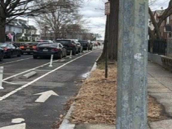 4th image of 1701 W Virginia Ave NE