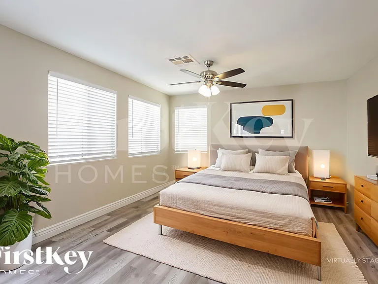 5681 Woods Crossing St — Photo 15