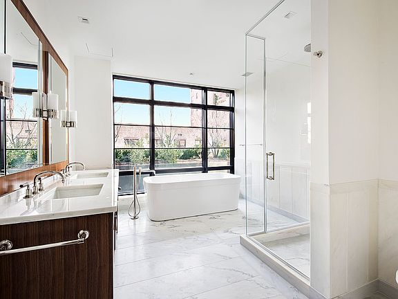 4th image of 150 Charles St APT 5BS