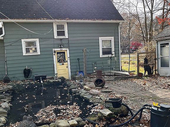 4th image of 27622 Dunford Ave