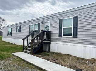 411 Eckard Cir, Winchester, VA 22602