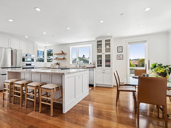 2nd image of 3 Broadview Court