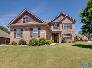 261 Dustin Ln, Madison, AL 35757