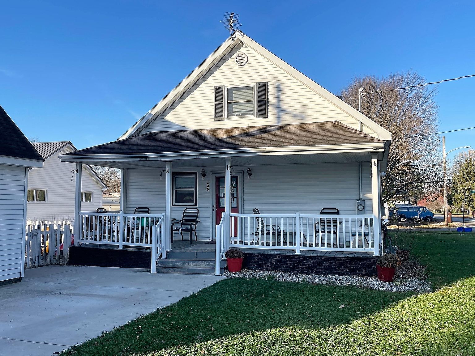 235 N Harrison St, Francesville, IN 47946 Zillow