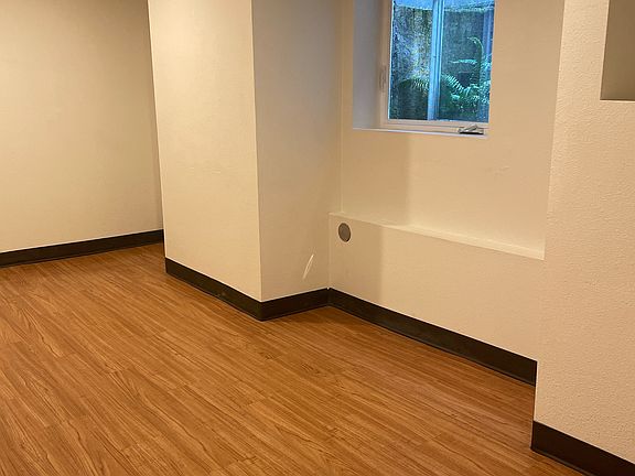 5th image of 2901 Grand Blvd #B