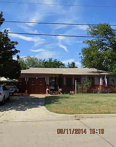 1st image of 3917 Fossil Dr