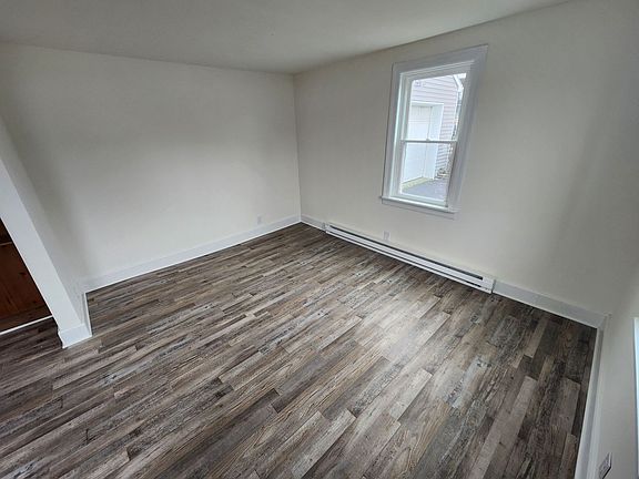 5th image of 344 W Baltimore St