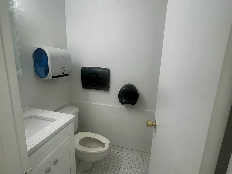 23-22 30th Rd #1D — Photo 7