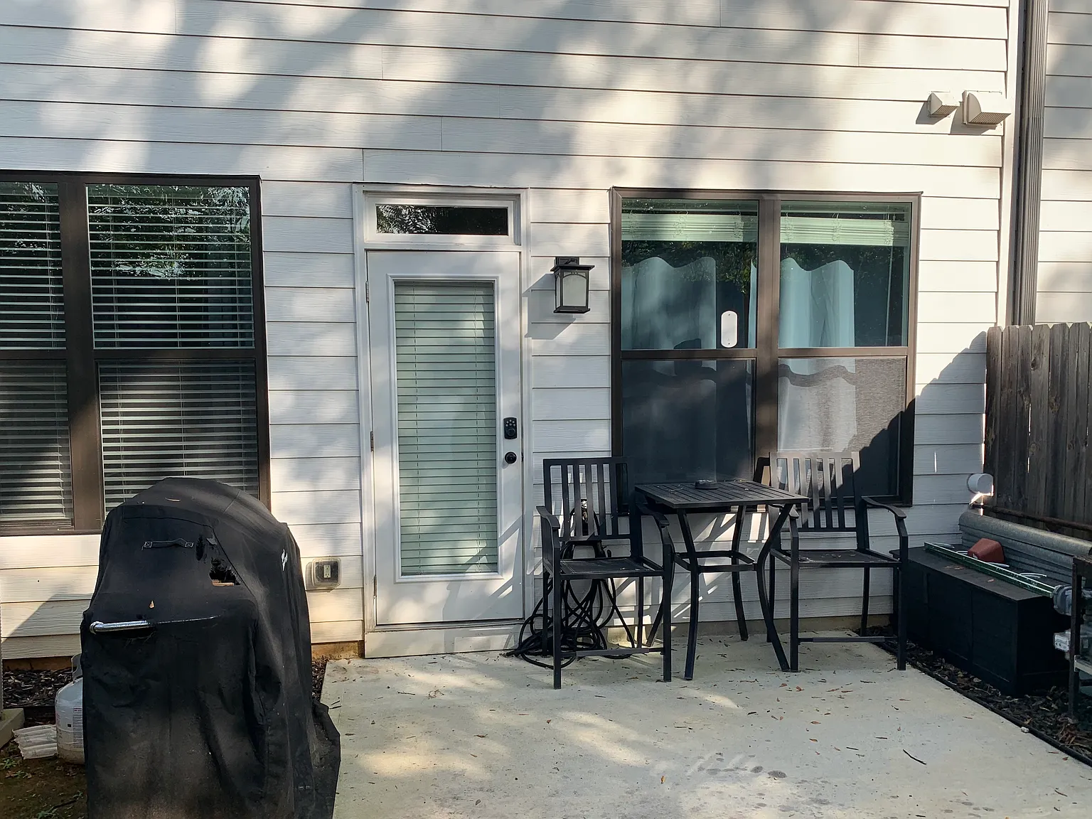 3 bed, 2.5 bath, 1774 sqft, $2,000 — Photo 3
