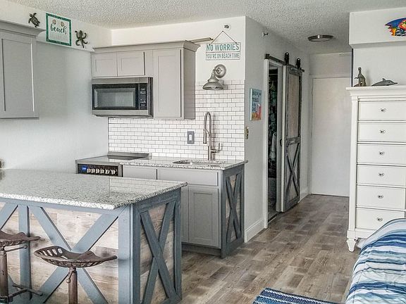 2nd image of 800 N Atlantic Ave #511