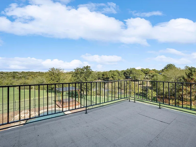 211 Goodson Way — Photo 43