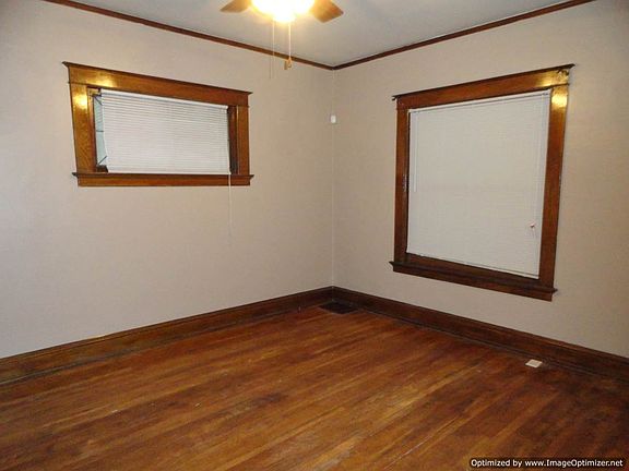 3rd image of 311 Jackson Ave
