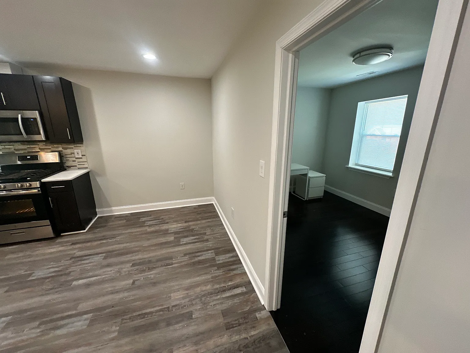 3 bed, 1100 sqft, $1,890 — Photo 4