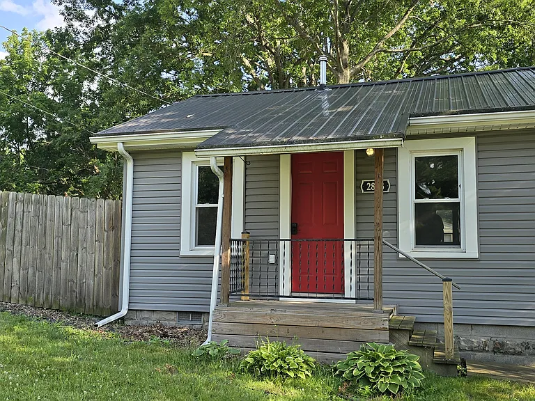2818 Draper St SE — Photo 1