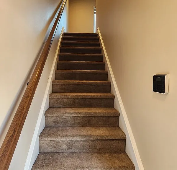 230 E Valley View Dr #B — Photo 3