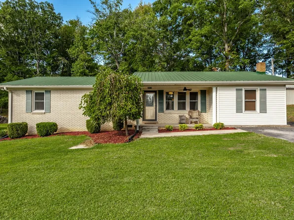 1213 Rainbow Cir, Westmoreland, TN 37186