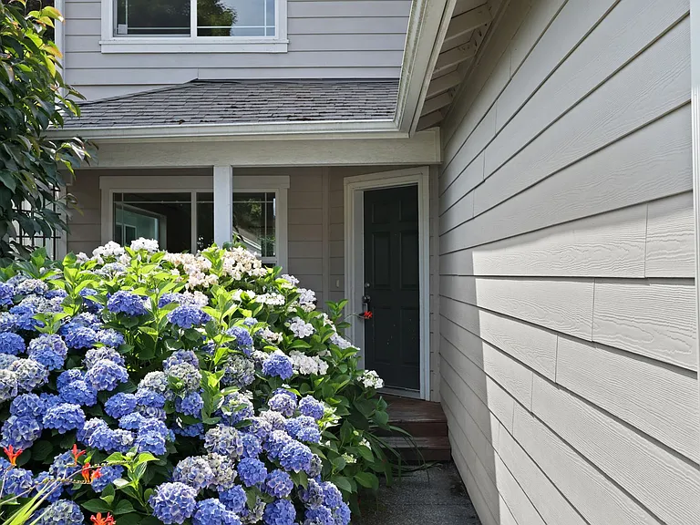 2440 Boulevard Heights Loop SE — Photo 5
