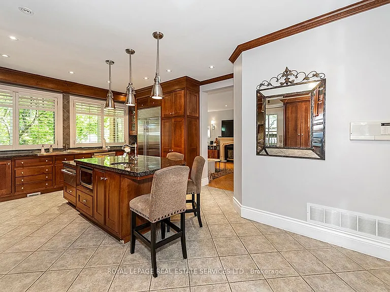 52 Herne Hl — Photo 15