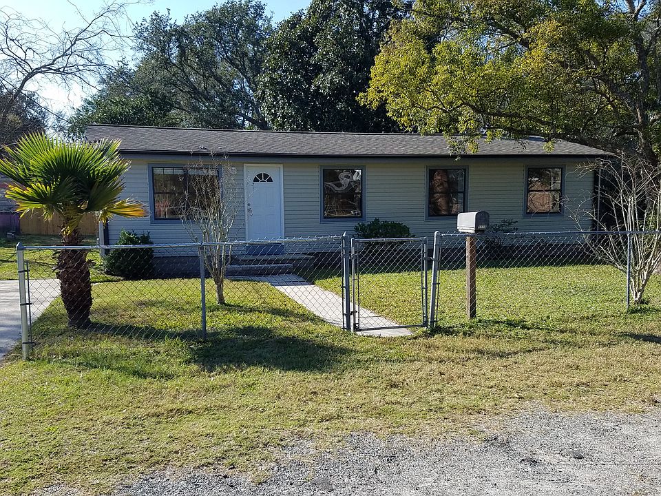 1st image of 1116 Hickory St