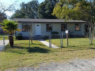 1116 Hickory St, Fernandina Beach, FL 32034