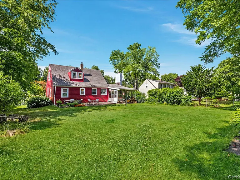 9 Cross Ln — Photo 20