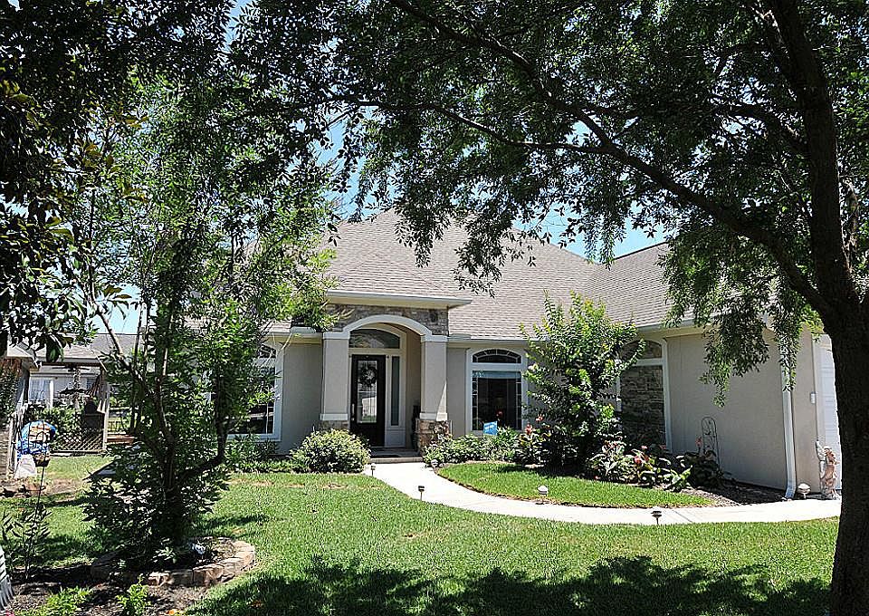 1st image of 13930 Shoreline Dr
