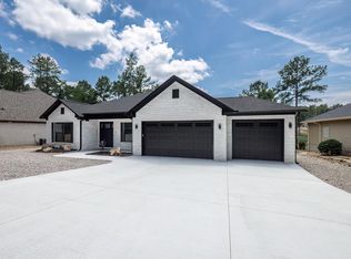 15 Terreno Ln, Hot Springs Village, AR 71909