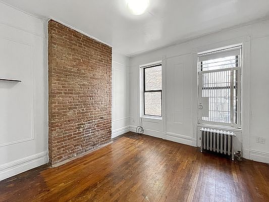5th image of 1726 Amsterdam Ave APT 3A