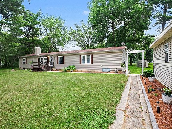 2nd image of 2656 E Evergreen Dr