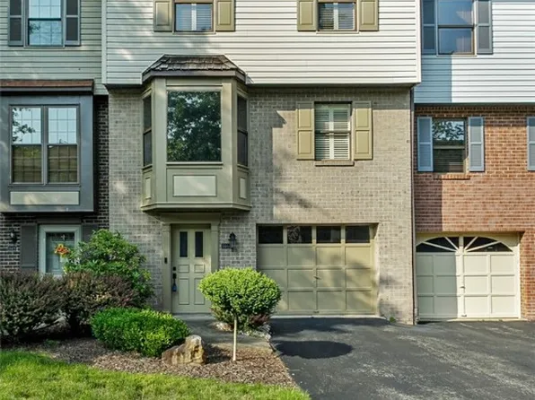 146 Glenwood Dr, Monroeville, PA 15146