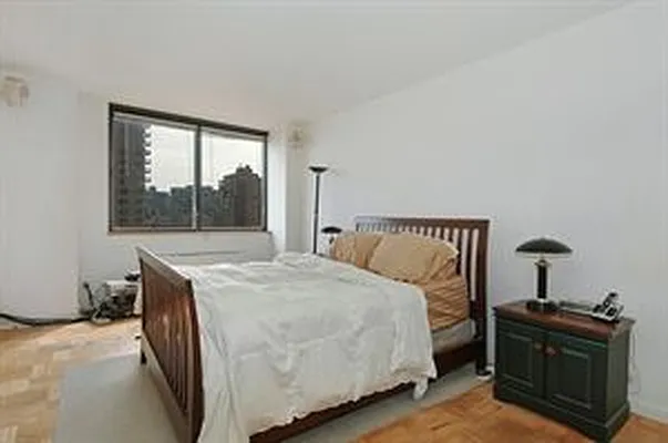 Sold by Douglas Elliman | media 22